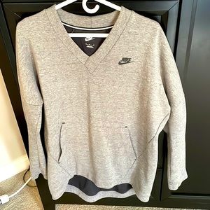 Tunic length Nike pullover 🖤